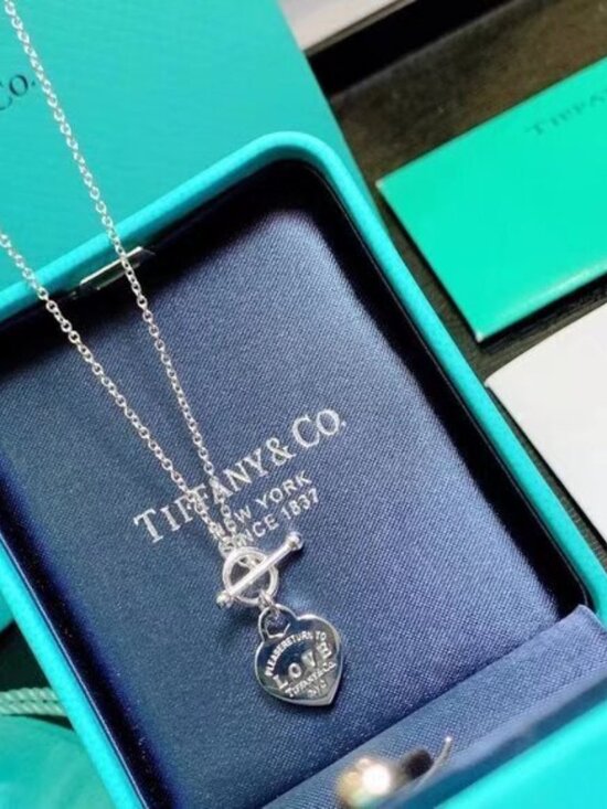 Tiffany & Co Classic Heart Necklace